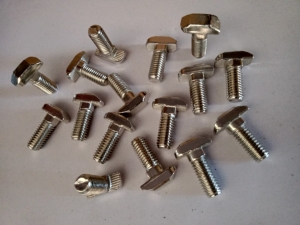 BULONG BÚA T M8x25mm